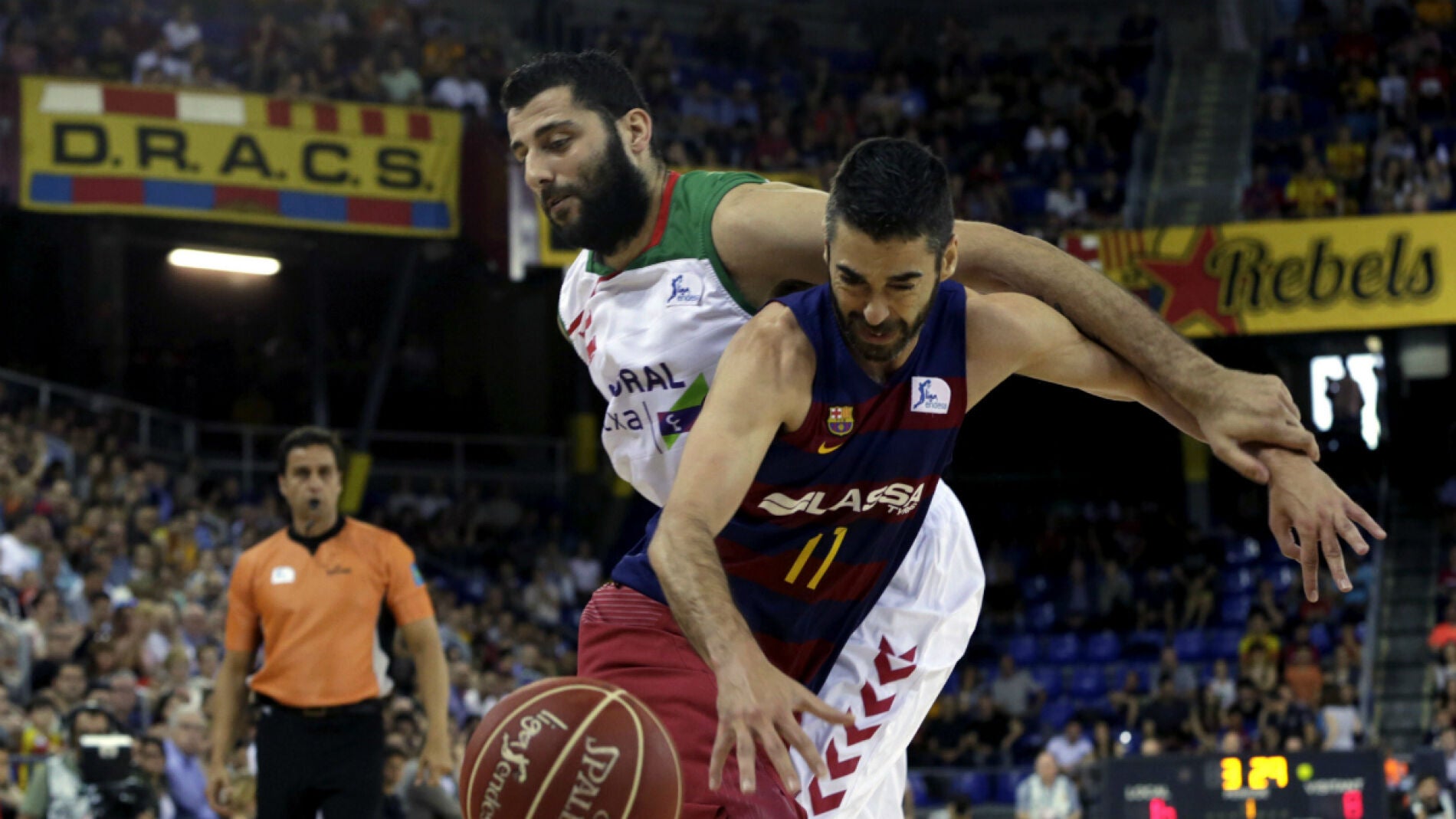 Navarro puja con Bourousis