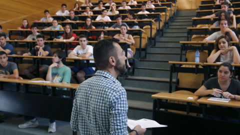 Estudiantes durante un examen de Selectividad