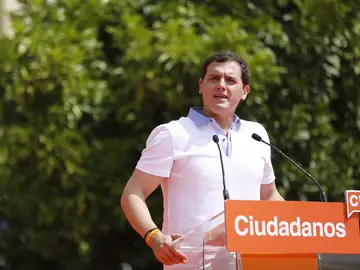 Albert Rivera durante un acto político Albert Rivera durante un acto político
