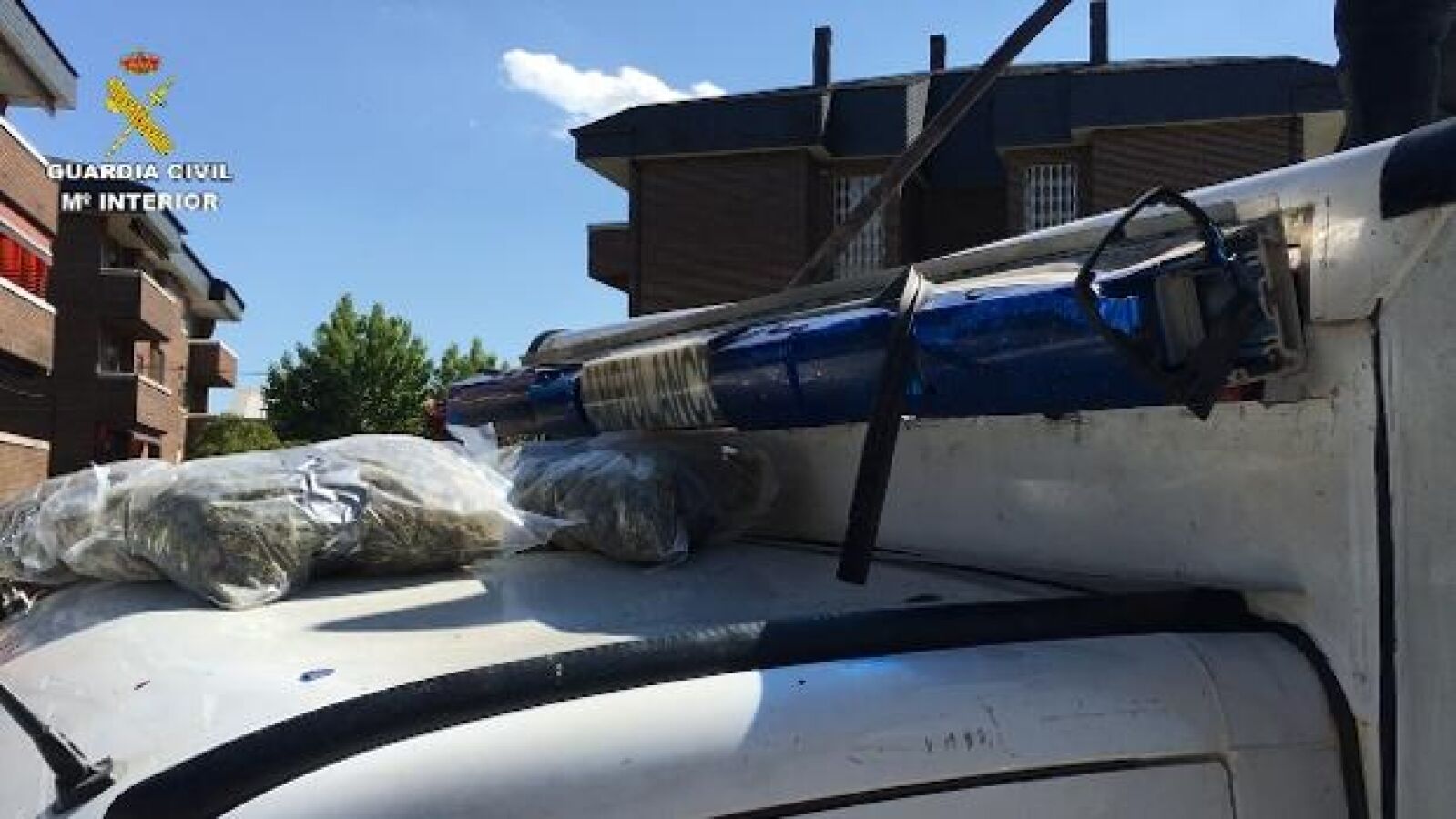 Hallan 50 kilos de marihuana ocultos en el doble fondo de una ambulancia en Soto del Real