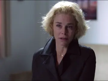 Claudia a Luis: “¿No vas a perdonarme nunca lo que hice?” Claudia a Luis: “¿No vas a perdonarme nunca lo que hice?”