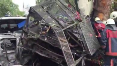 Al menos once muertos y 36 heridos por una explosión al paso de un autobús policial en Estambul
