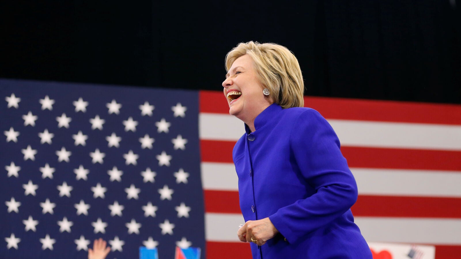 Clinton logra los delegados para ser candidata y se enfrentará a Trump