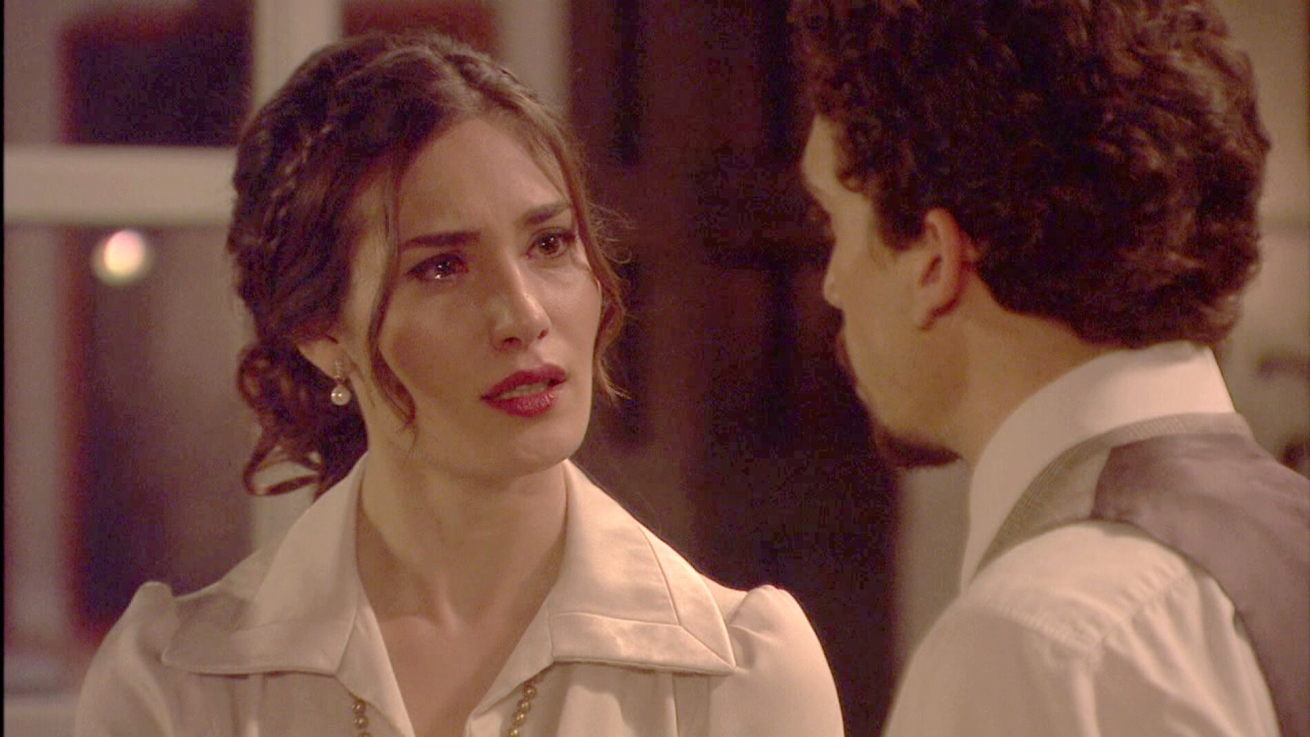 El&iacute;as confirma que Beatriz es hija de Hernando