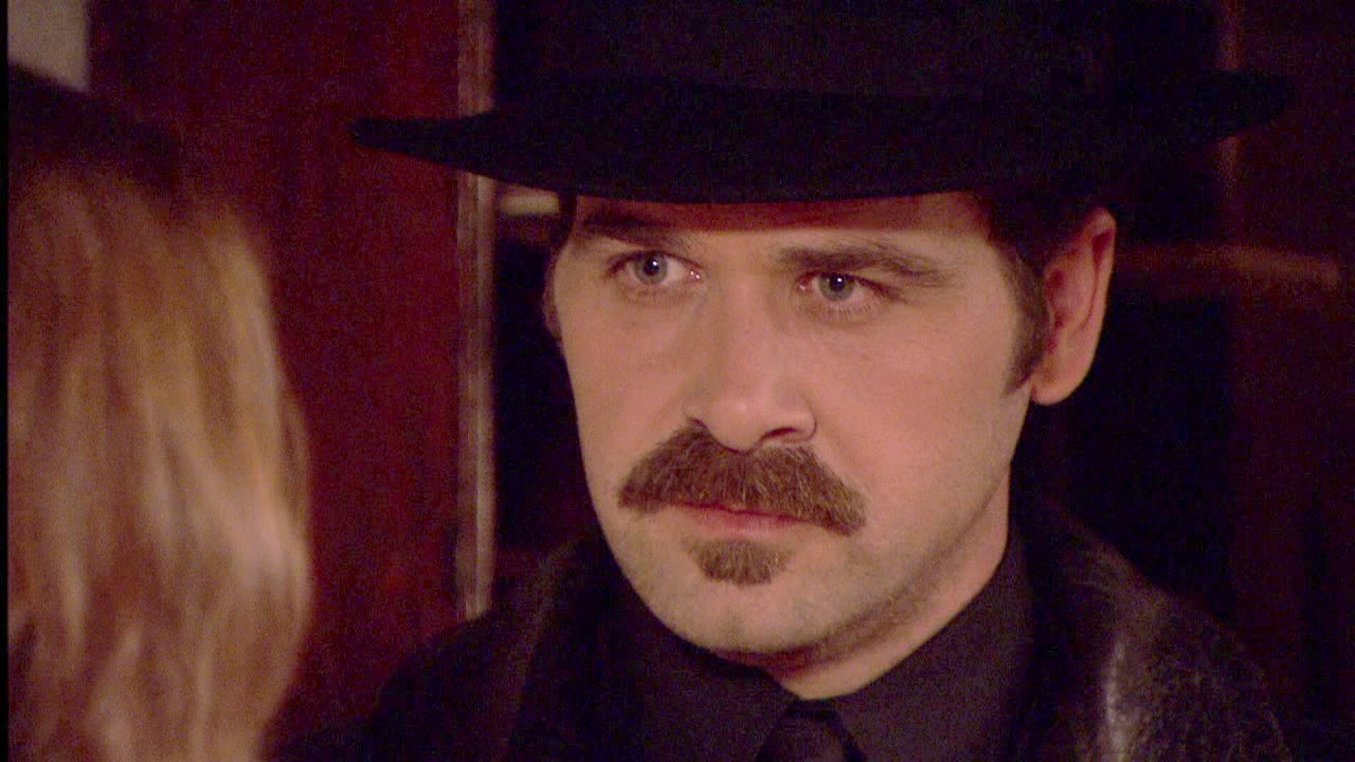 Crist&oacute;bal investiga la muerte de Salvador Castro