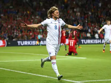 Birkir Bjarnason celebra su histórico gol ante Portugal Birkir Bjarnason celebra su histórico gol ante Portugal