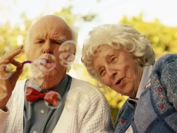 Una pareja de abuelos Una pareja de abuelos