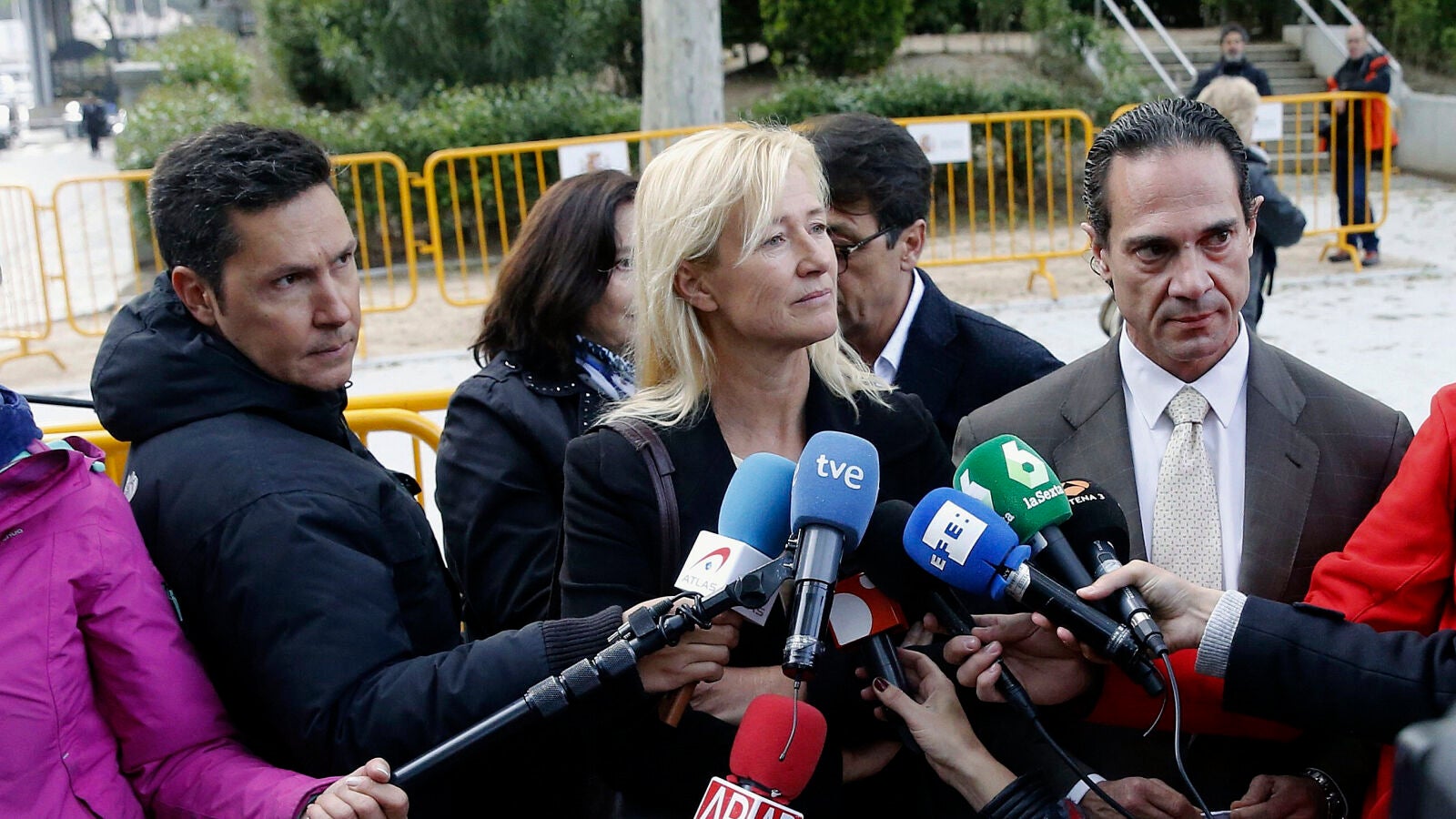 Ana Duato y su marido, el productor Miguel Ángel Bernadeau, declaran como investigados en la Audiencia Nacional