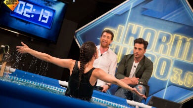 ¿Es capaz Pilar Rubio de aguantar más de minuto y medio bajo el agua?