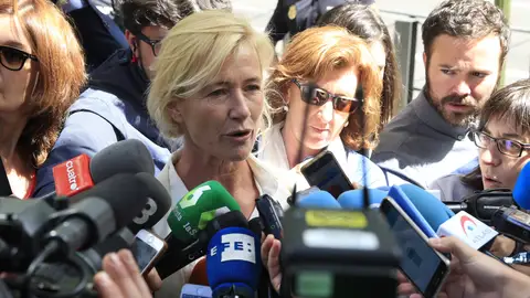 Ana Duato ante los medios Ana Duato ante los medios