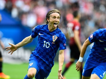 Luka Modric celebrando su gol ante Turquía