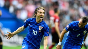 Luka Modric celebrando su gol ante Turquía