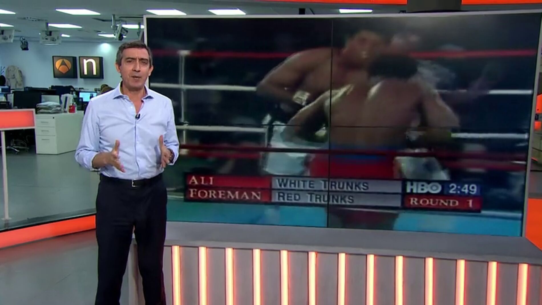 Frame 12.649791 de: Muhammad Ali , un campe&oacute;n arrogante, pero no fanfarr&oacute;n