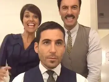 Paula y Javier le cantan a Miguel Ángel tras su vuelta Paula y Javier le cantan a Miguel Ángel tras su vuelta