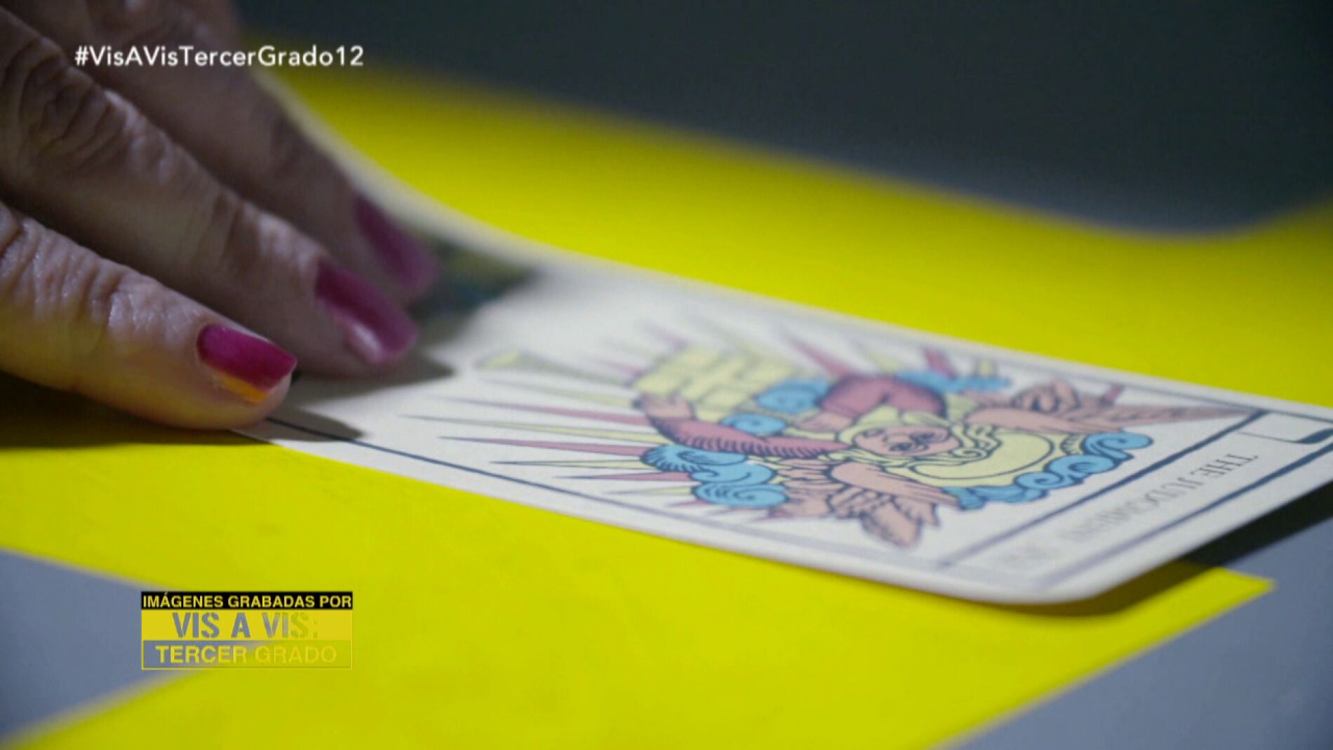 &iquest;Qu&eacute; le dicen las cartas a Sole?