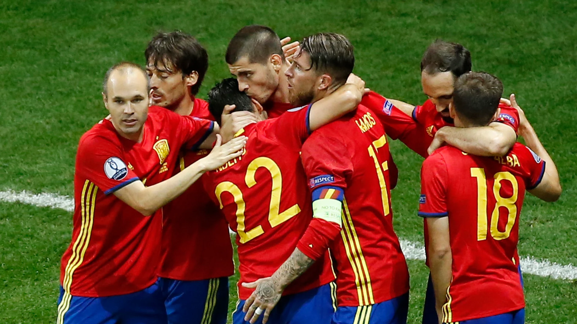 Morata celebra uno de sus goles ante Turquía Morata celebra uno de sus goles ante Turquía