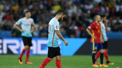 Arda Turan fue abucheado por la afición turca