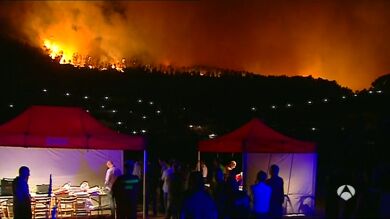Los cuatro incendios de la provincia de Valencia han quemado ya 2.809 hectáreas