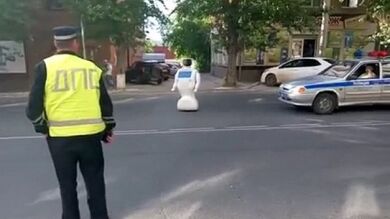 Un robot se escapa de la zona de pruebas y crea el caos en las carreteras de Rusia