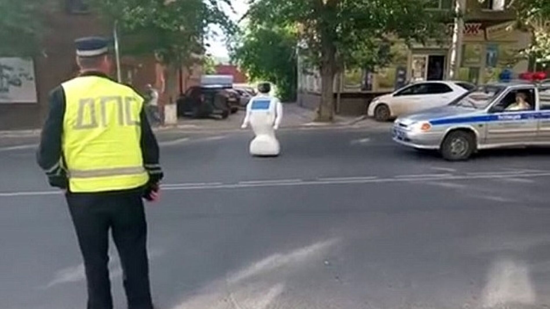 El robot ha sembrado el caos en el tr&aacute;fico de la ciudad