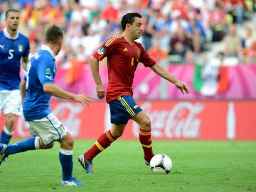 Xavi Hernández, durante un partido contra Italia