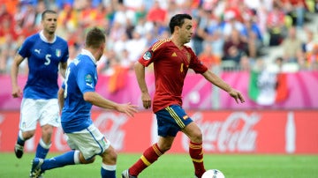 Xavi Hernández, durante un partido contra Italia
