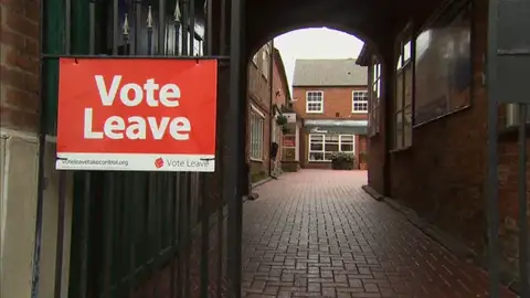 Frame 8.904692 de: ¿Por qué ha triunfado el No a Europa en el referéndum británico? Frame 8.904692 de: ¿Por qué ha triunfado el No a Europa en el referéndum británico?