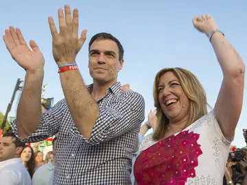Pedro Sánchez y Susana Díaz Pedro Sánchez y Susana Díaz
