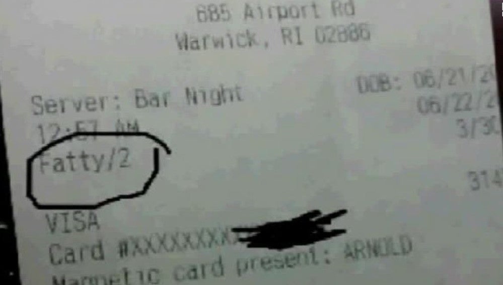 Ticket en el que llaman 'gordinflón' a un cliente