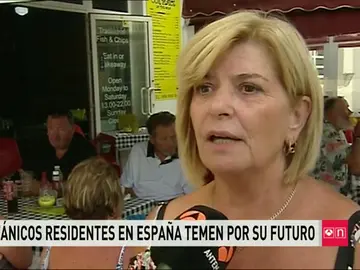 Frame 66.45551 de: La incertidumbre se instala en los 400.000 británicos que viven en España: "Estoy pensando en solicitar la nacionalidad" Frame 66.45551 de: La incertidumbre se instala en los 400.000 británicos que viven en España: "Estoy pensando en solicitar la nacionalidad"