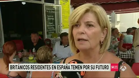 Frame 66.45551 de: La incertidumbre se instala en los 400.000 británicos que viven en España: "Estoy pensando en solicitar la nacionalidad" Frame 66.45551 de: La incertidumbre se instala en los 400.000 británicos que viven en España: "Estoy pensando en solicitar la nacionalidad"