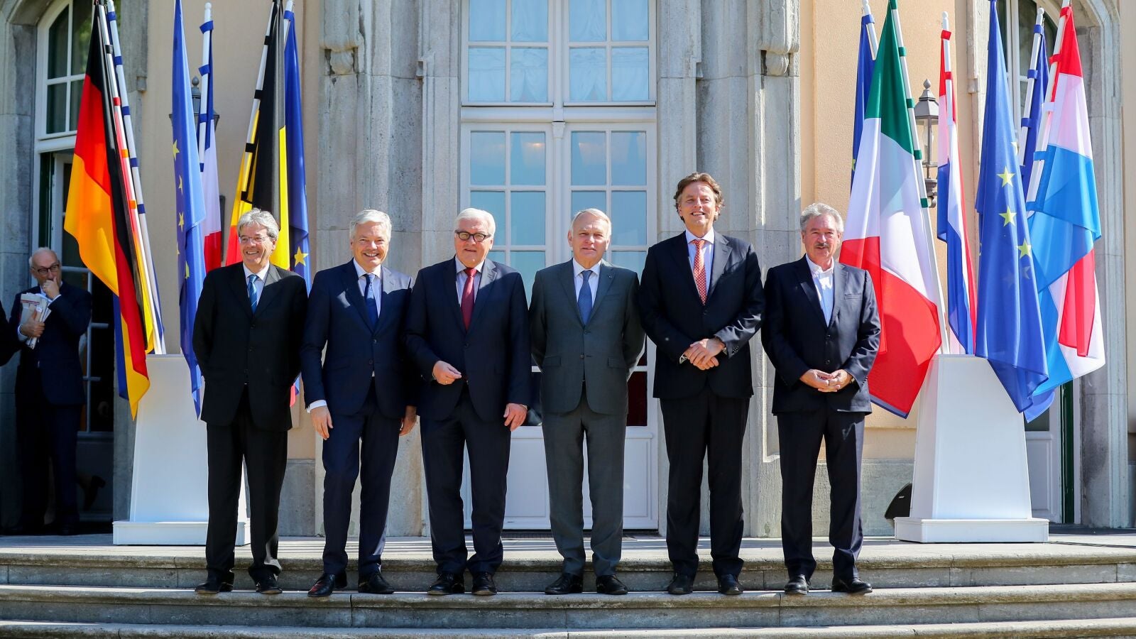 Los fundadores de UE urgen a Londres a iniciar 