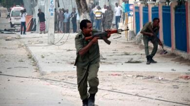Al menos 35 muertos en el asalto de un hotel de Mogadiscio