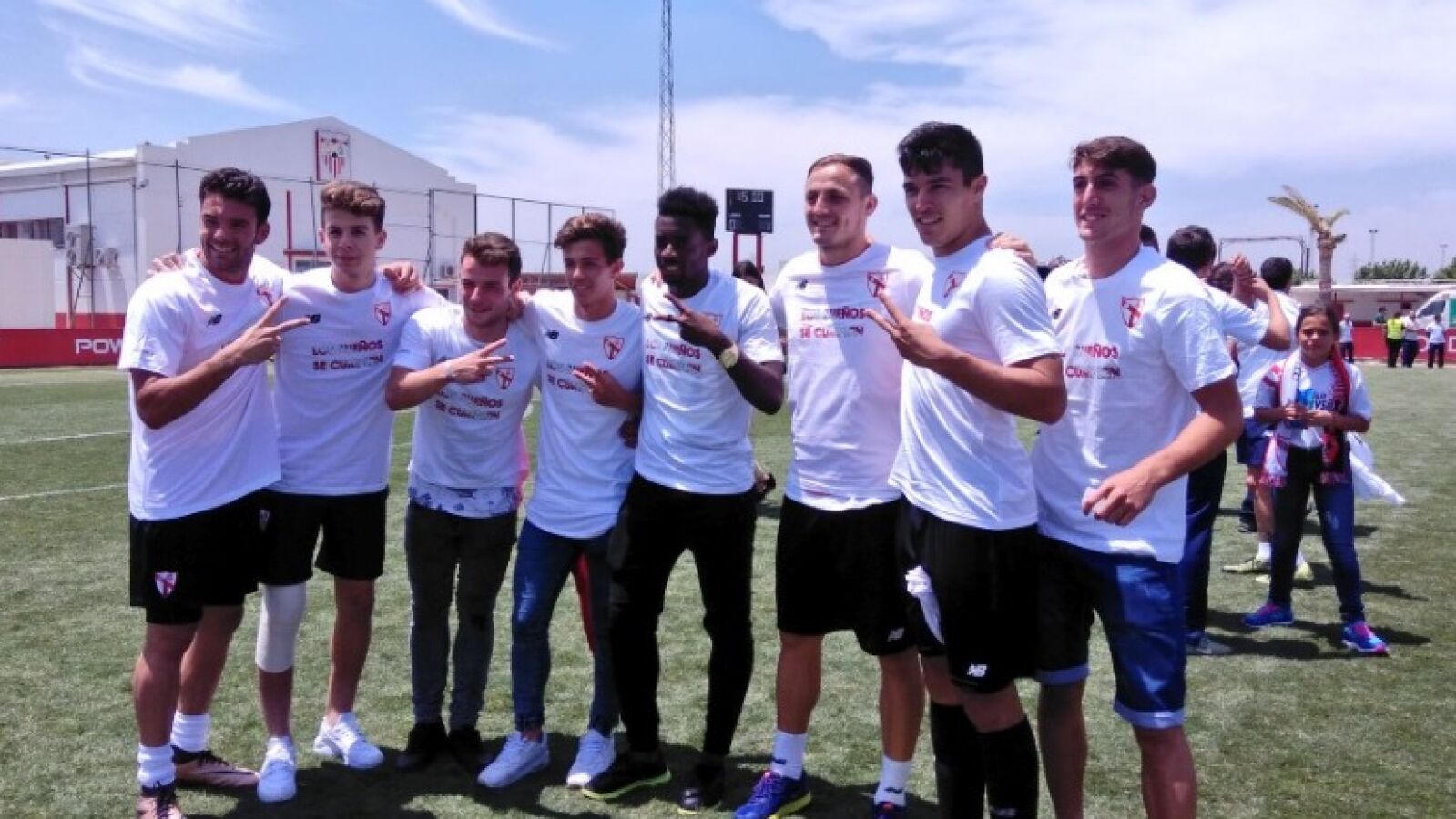 El Sevilla Atlético asciende a segunda división al imponerse al Lleida en los penaltis