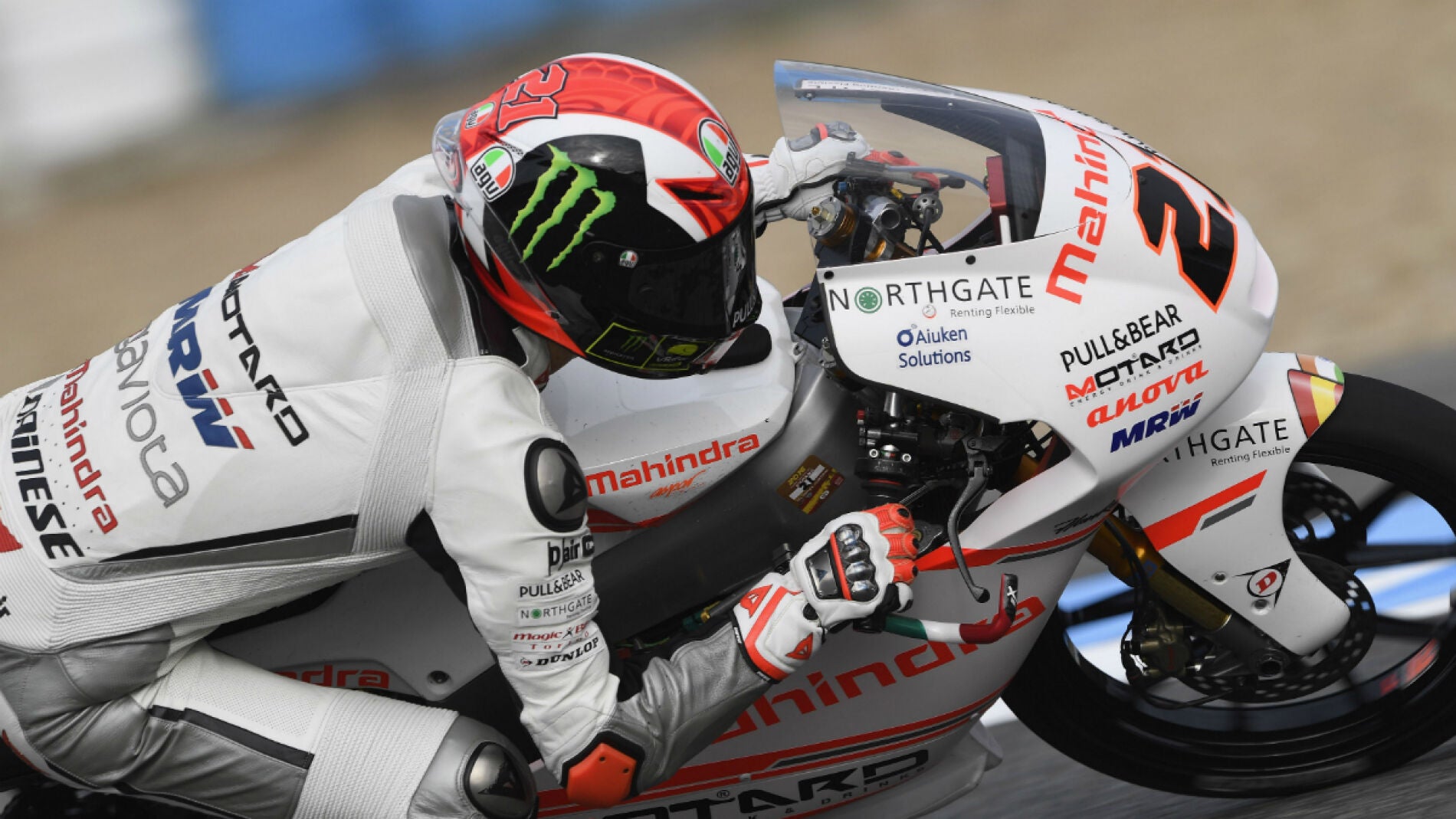 Bagnaia, en su moto