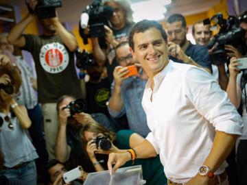 Albert Rivera deposita su voto