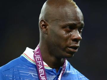 Balotelli, llorando tras la final de la Euro 2012 ante España