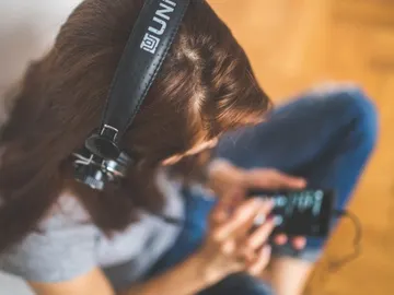 Escuchar música Escuchar música