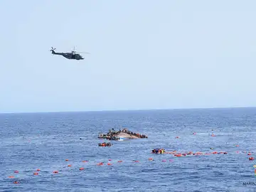 Rescate de inmigrantes en el Mediterráneo Rescate de inmigrantes en el Mediterráneo