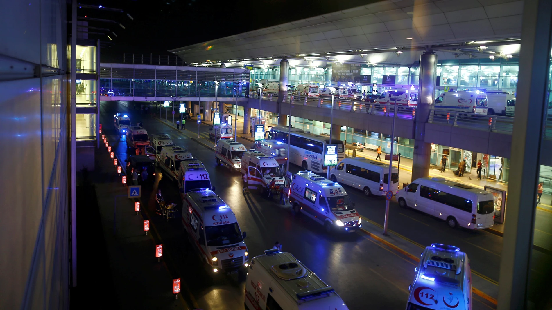 El aeropuerto de Estambul, tras el atentado El aeropuerto de Estambul, tras el atentado