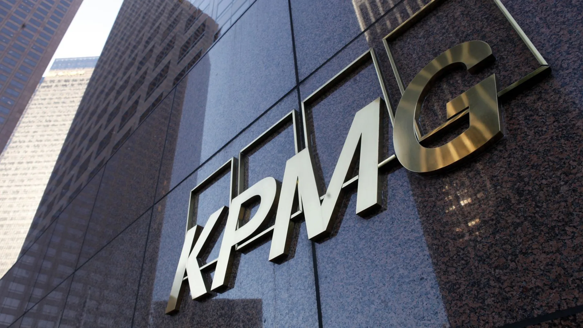 KPMG KPMG