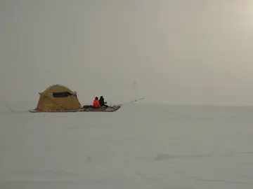 Frame 15.397244 de: El trineo del viento finaliza con éxito "Cumbre del Hielo Groenlandia 2016" con un convoy científico eólico Frame 15.397244 de: El trineo del viento finaliza con éxito "Cumbre del Hielo Groenlandia 2016" con un convoy científico eólico