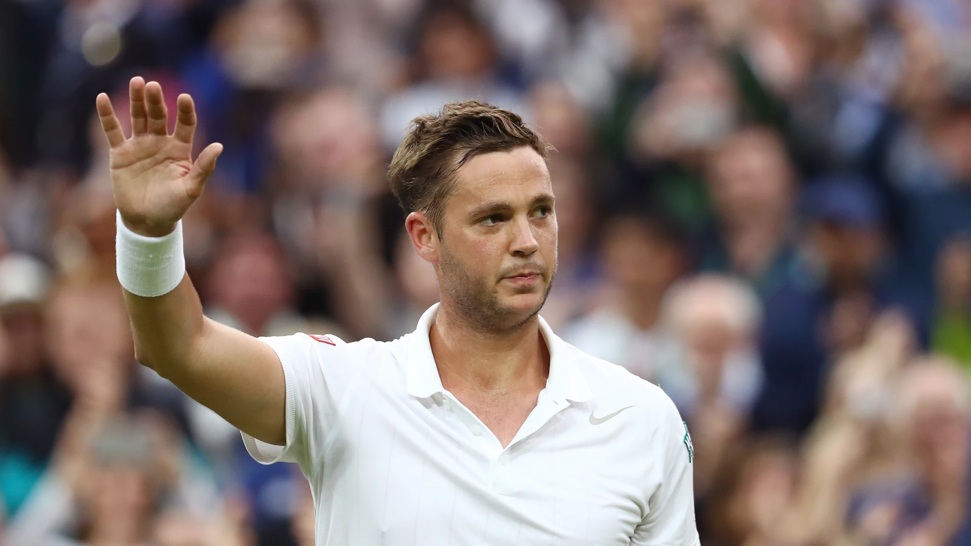 Marcus Willis se despide de Wimbledon tras perder ante Federer Marcus Willis se despide de Wimbledon tras perder ante Federer