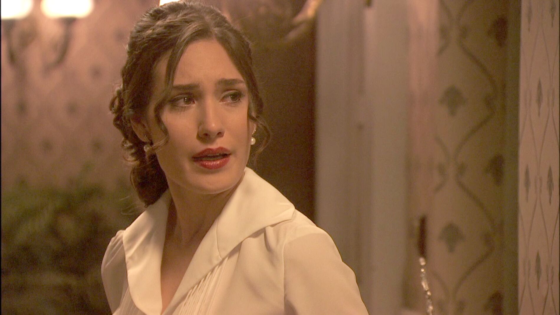 &iquest;Est&aacute; Hernando tras los ruidos que escucha Camila?