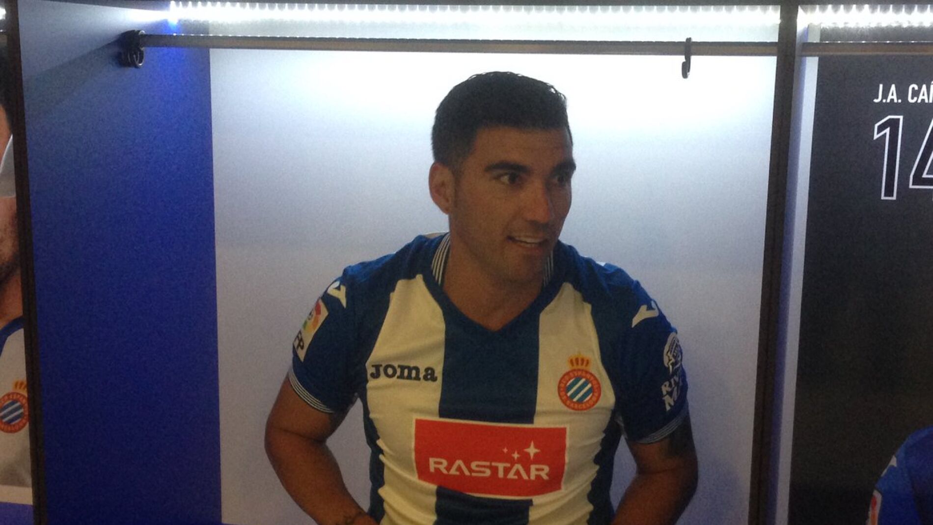 Jos&eacute; Antonio Reyes, presentado con el Espanyol