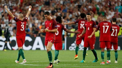 Portugal vence a Polonia en los penaltis y se mete en semifinales
