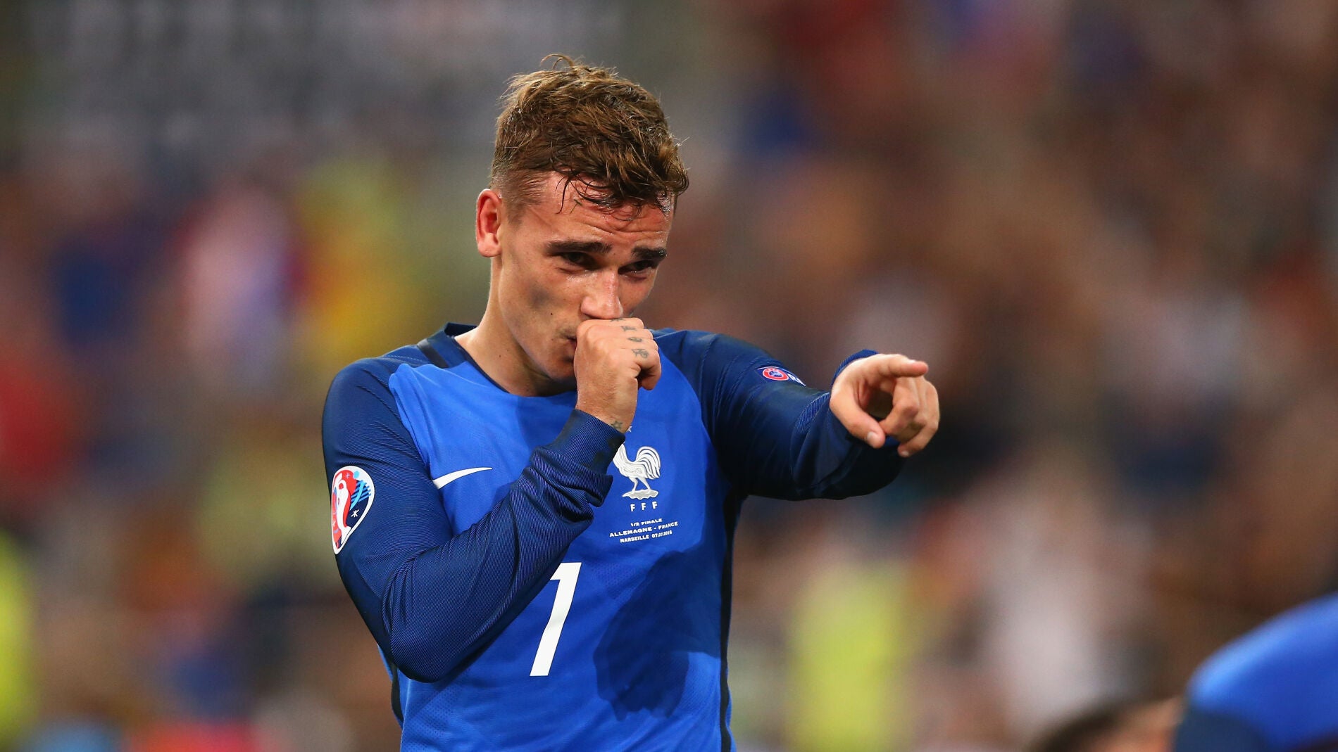 Griezmann celebra un gol con la selecci&oacute;n francesa