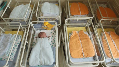 España pierde 72 habitantes al día: de nuevo, hay más muertes que nacimientos