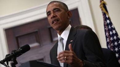 Obama cierra un ciclo con un discurso patriota en el que apela a todos los votantes