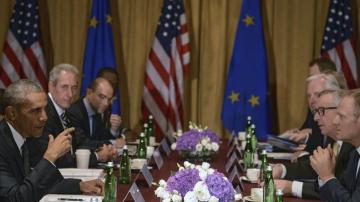 Barack Obama en una reunión antes de la Cumbre de la OTAN.